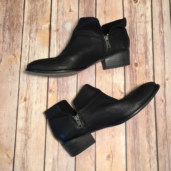 Anthropologie Shoes - Awesome pair of Seychelles Snare Black Ankle Boots